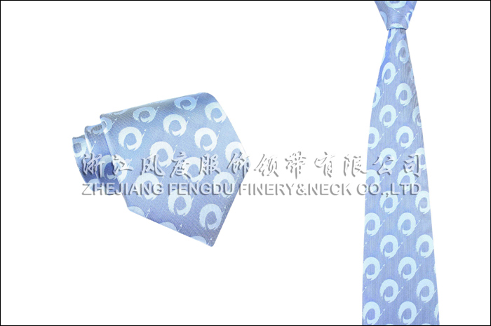 青島國際機(jī)場(chǎng) 色織真絲領(lǐng)帶